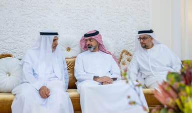عمار بن حميد يقدم واجب العزاء في وفاة فاطمة حمد عبدالله