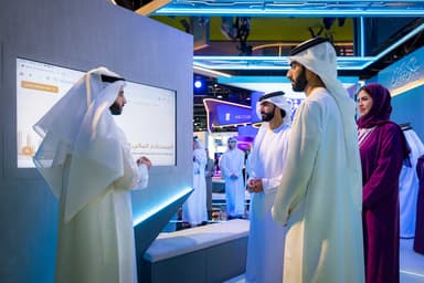 حميد وراشد بن عمار يطّلعان على أبرز مشاريع حكومة عجمان في «عالم الذكاء الاصطناعي أبوظبي 2026»