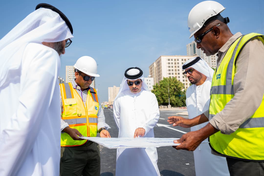 بلدية عجمان تعلن إنجاز 75 % من المرحلة الأولى لمشروع تطوير طرق مركز المدينة و25% من أعمال شارع الحميدية